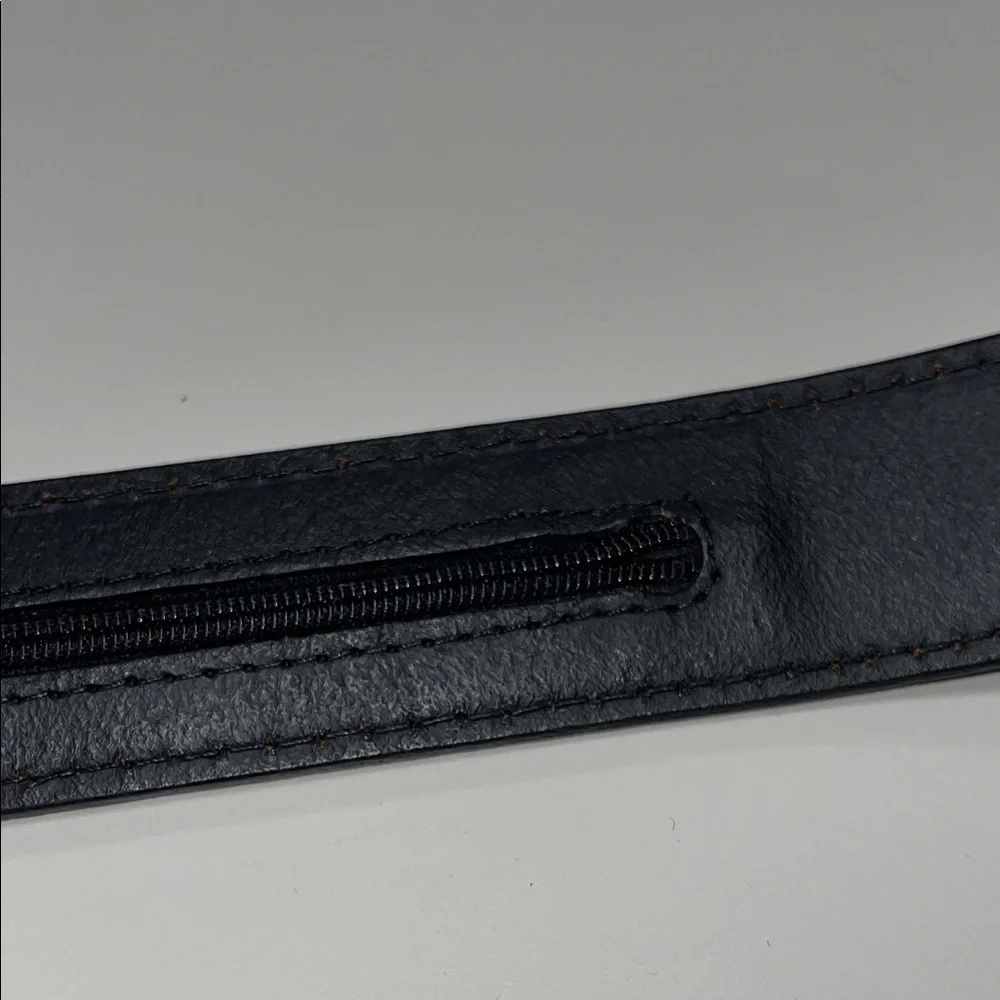 Source Unknown Black Leather Money Belt w/ Silver Buckle size 42”